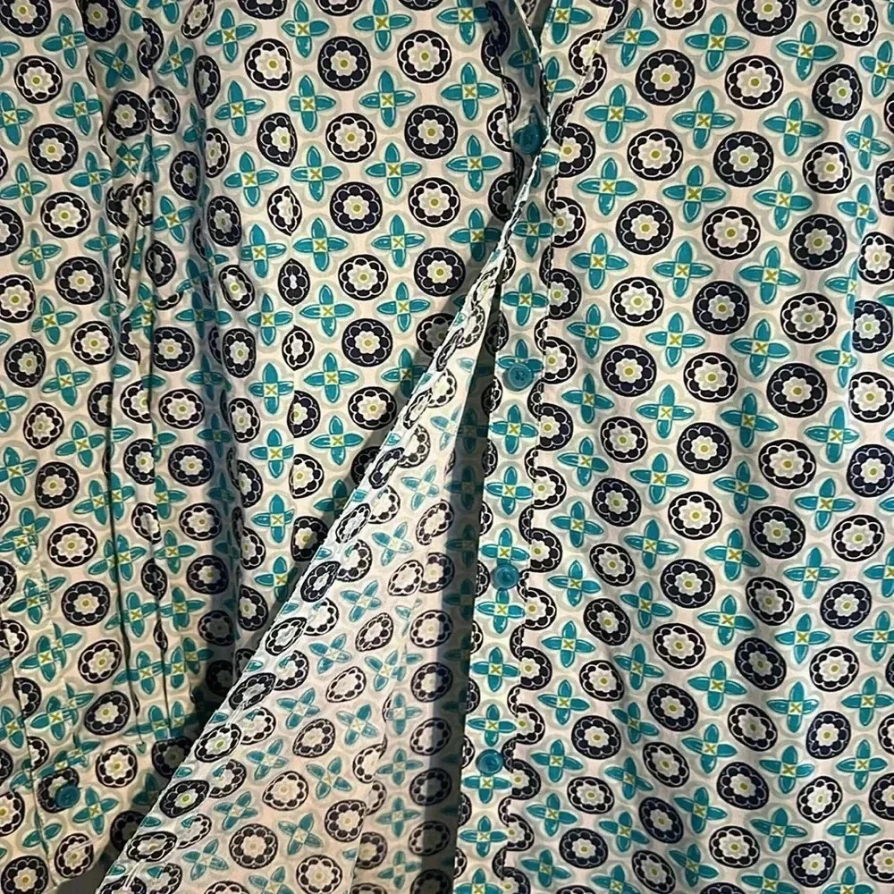 Jones New York Button Down Top Size Medium - Picture 2 of 3